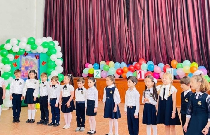 В филиале №6 «Средняя школа №6 им. В.М. Комарова» прошел праздник «Прощания с Букварем»!